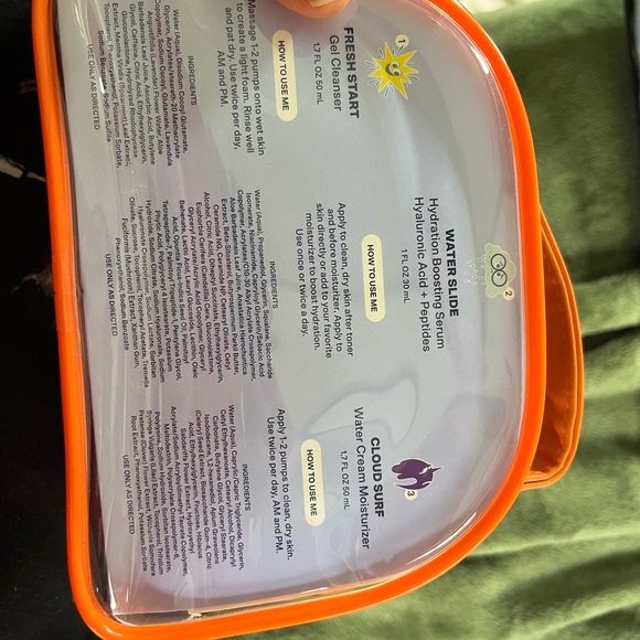 Inside Out Bubble Skincare Set - Picture 2 of 2